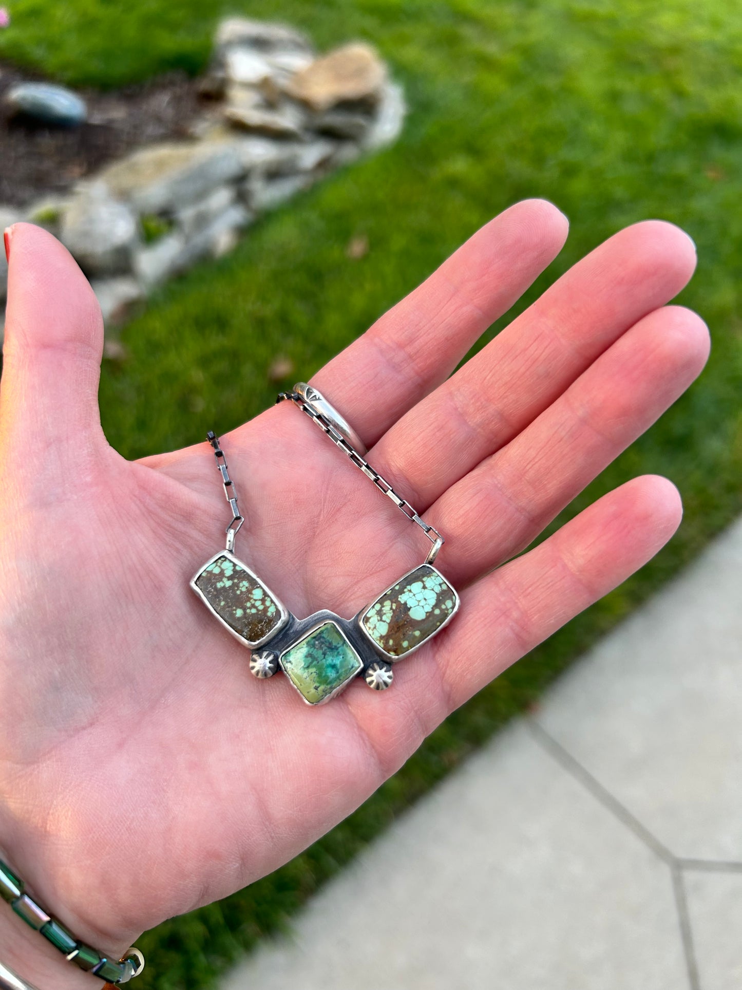 The “V” necklace