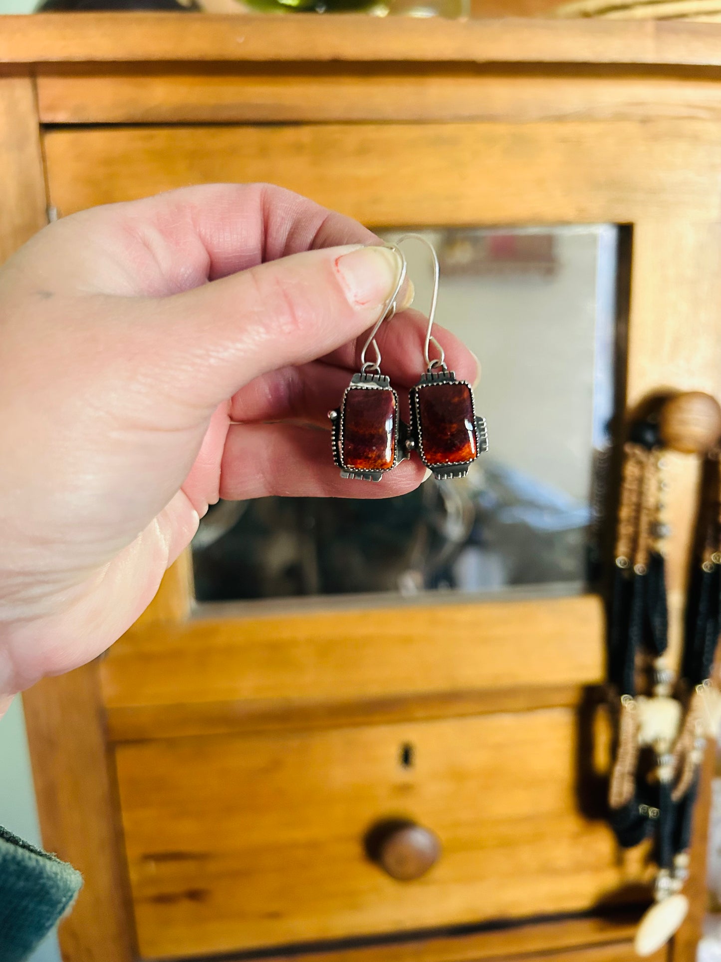 Spiny Oyster Earrings
