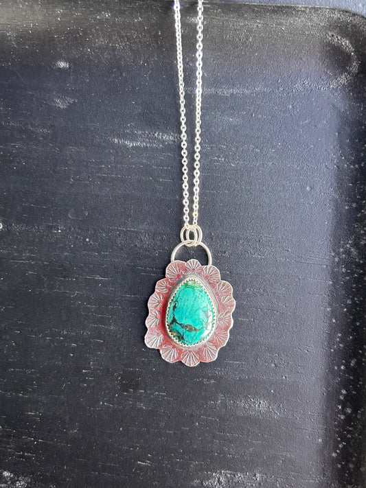 Yes Queen Necklace